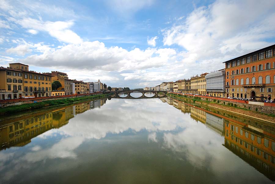 Floransa-Ponte-Vecchio-Italya