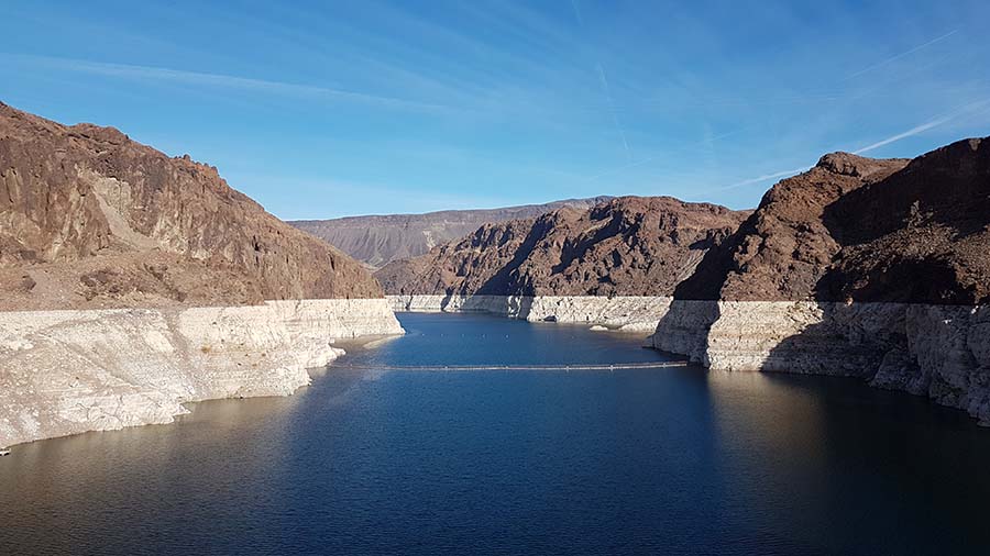 Hoover Dam Bir Yani Nevada Digeri Arizona Olan Dev Baraj Morvaliz