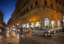 Burada Ruhunu Bile Çalarlar: Napoli