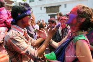 nepal holi kutlamaları