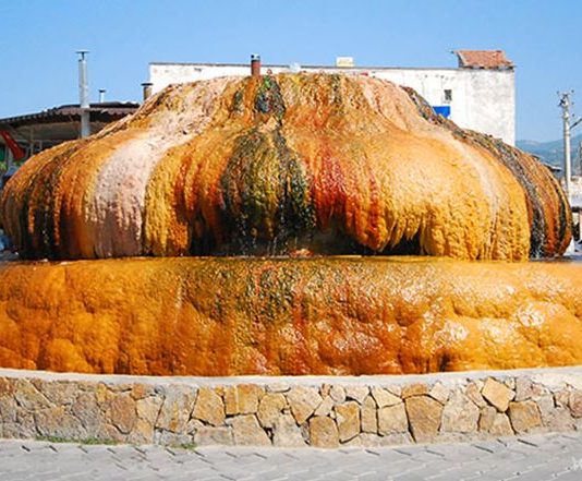 Karahayıt ve Şifalı Kırmızı Su