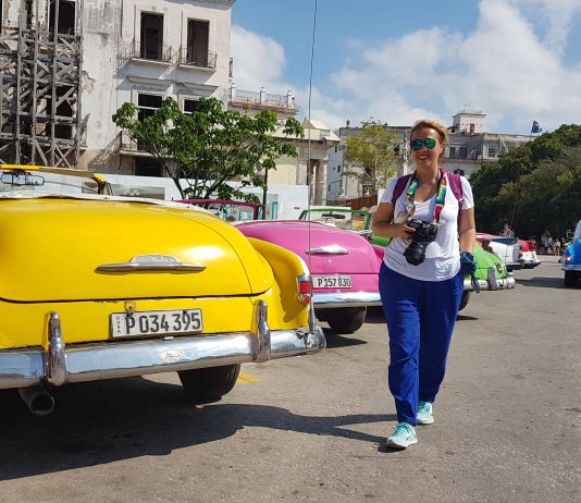 Fatoş Pur ve Morvaliz Kim?