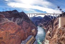 Hoover Dam: Bir Yanı Nevada Diğeri Arizona Olan Dev Baraj