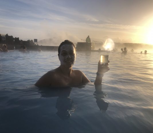 Blue Lagoon, İzlanda’ya Gelip Termal Havuza Girmeden Olmaz