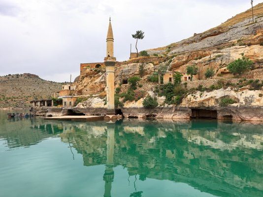 Tatil Sabah: Halfeti Efsaneleri Kara Gül ile Başlıyor